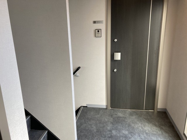 (玄関)