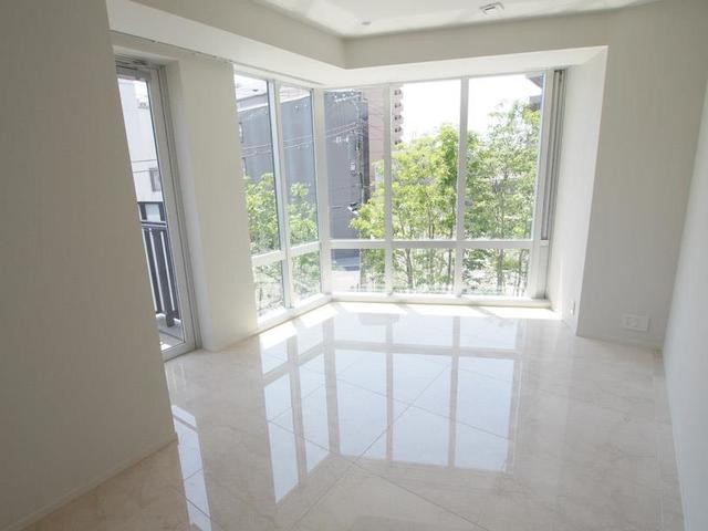 ※写真は同タイプ住戸です。(居間)