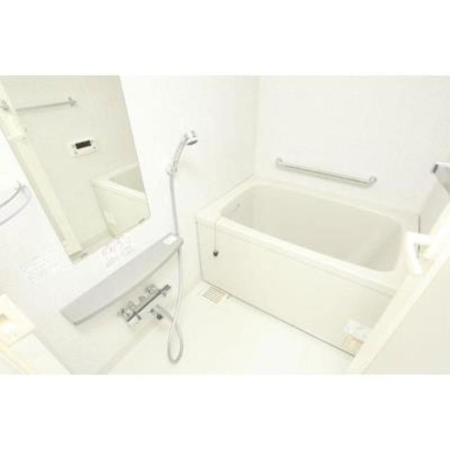 ※写真は同タイプ住戸です。(風呂)