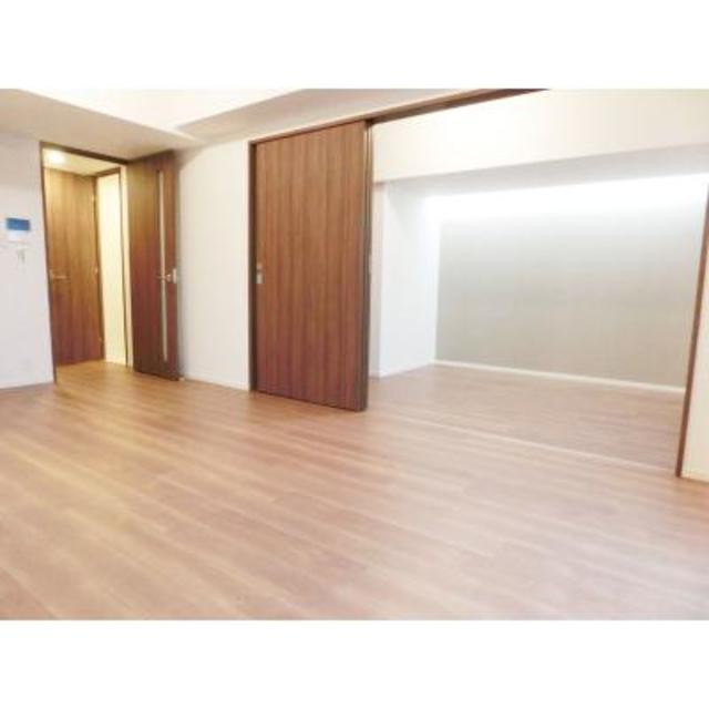 ※写真は同タイプ住戸です。(居間)