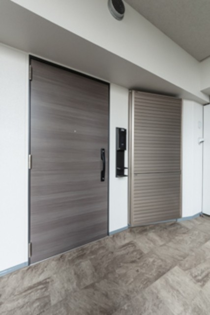 ※写真は同タイプ住戸です。(玄関)