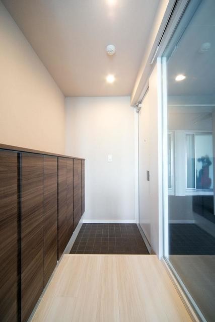 ※写真は同タイプ住戸です。(玄関)