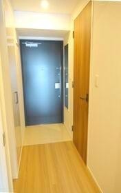 ※同仕様写真含む(玄関)