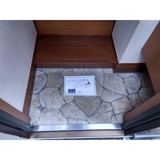 (玄関)