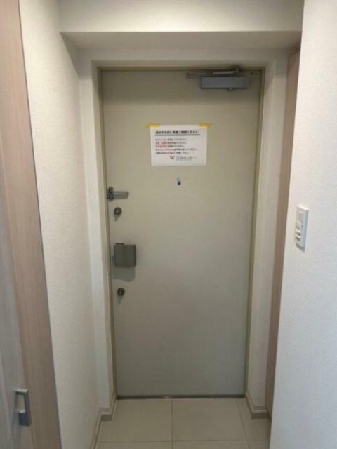 (玄関)