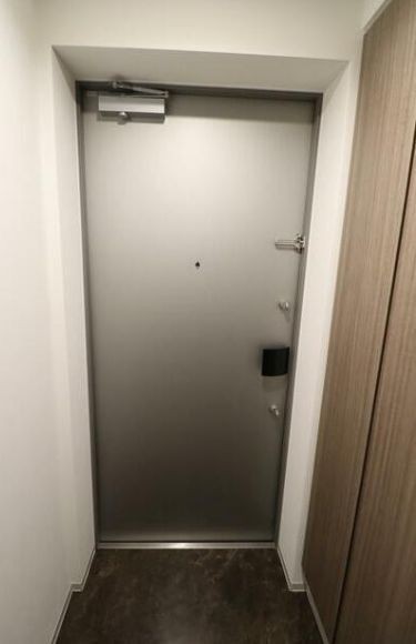 ※同仕様写真含む(玄関)