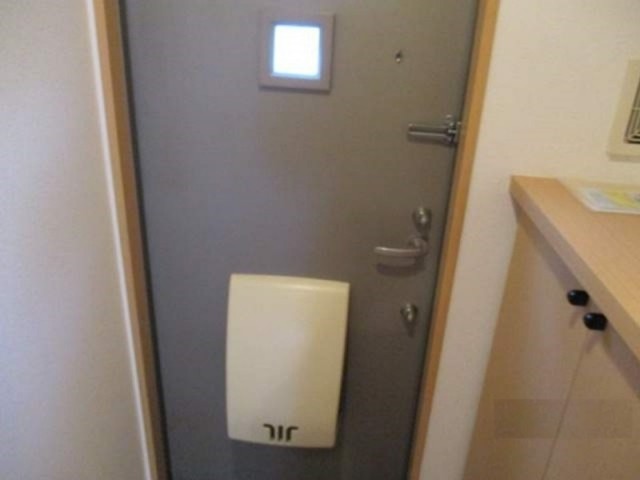 ※同仕様写真含む(玄関)