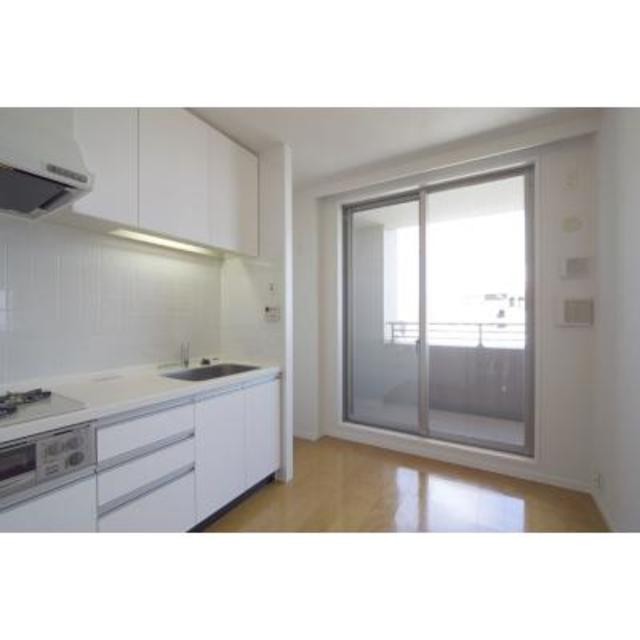 ※写真は同タイプ住戸です。(居間)