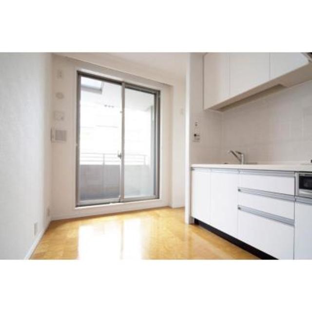 ※写真は同タイプ住戸です。(居間)