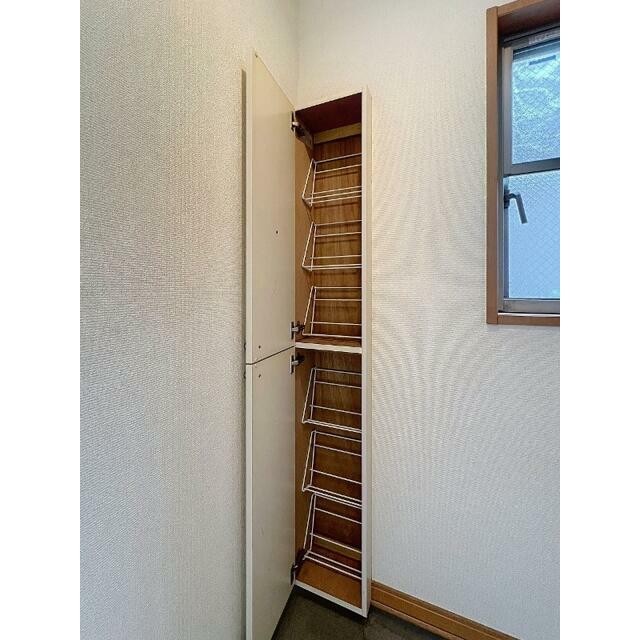 シューズボックス