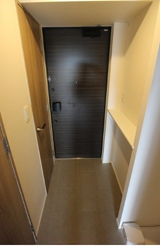 ※同仕様写真含む(玄関)