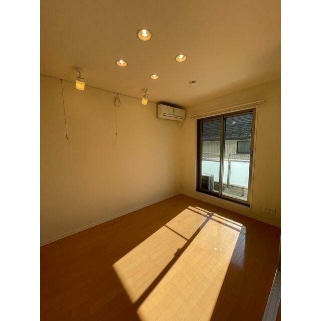 洋室5．4帖(居間)