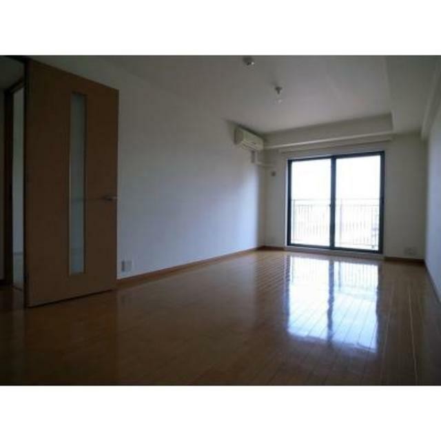 ※写真は同タイプ住戸です。(居間)