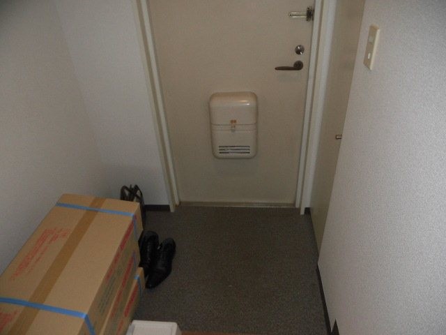 (玄関)