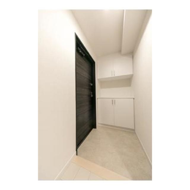 ※写真は同タイプ住戸です。(玄関)