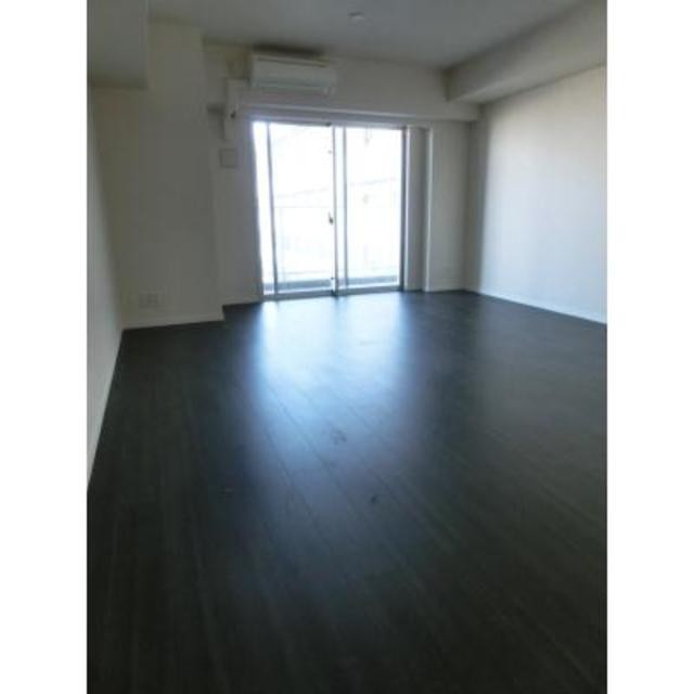 ※写真は同タイプ住戸です。(居間)