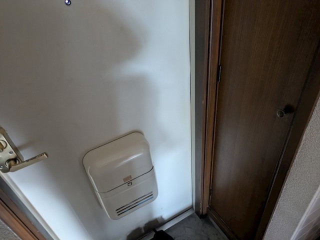(玄関)