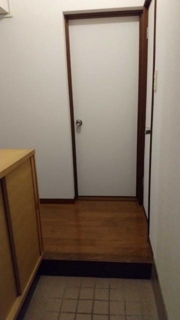 (玄関)