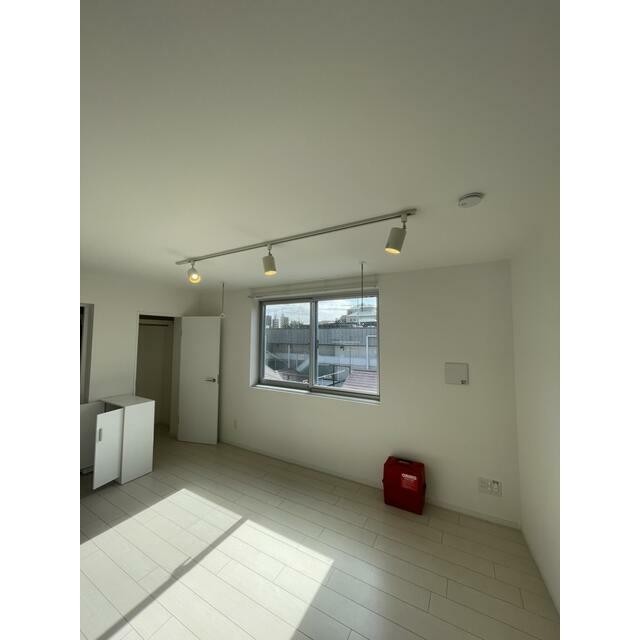 写真は別部屋の参考写真となります。(居間)