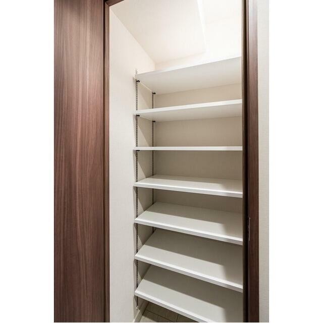 シューズボックス