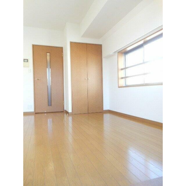 角部屋・二面採光☆(居間)