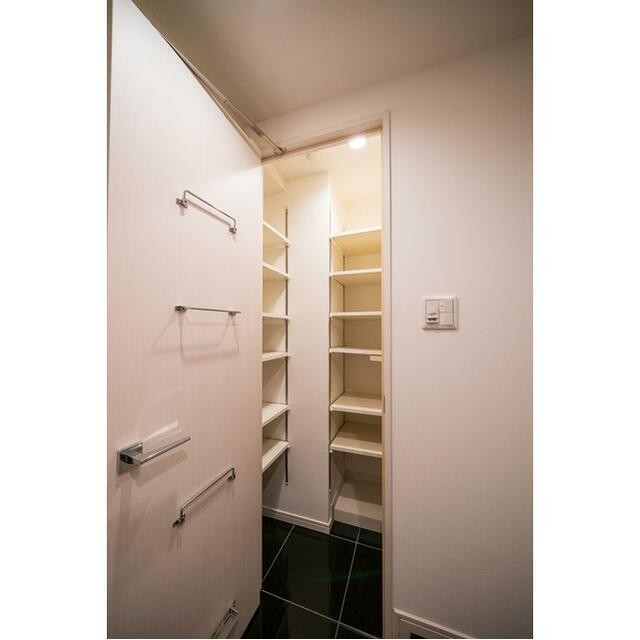 シューズボックス