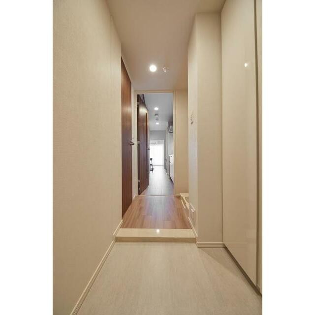 ※写真は同タイプ住戸です。(玄関)