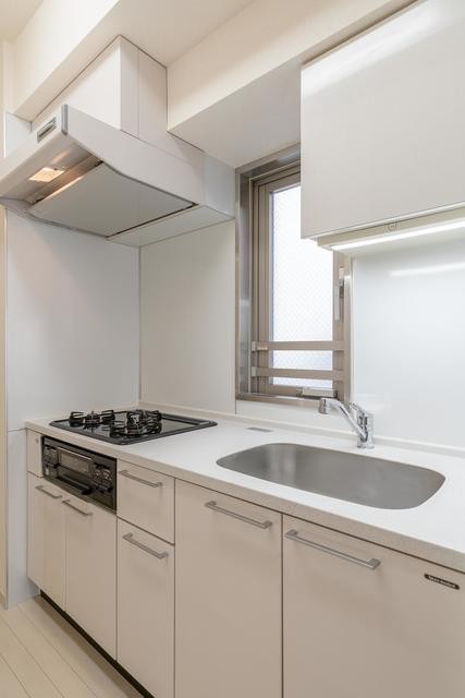 ※写真は同タイプ住戸です。(キッチン)