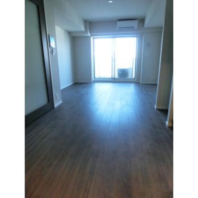 ※写真は同タイプ住戸です。(居間)