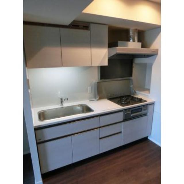 ※写真は同タイプ住戸です。(キッチン)