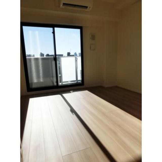 ※写真は同タイプ住戸です。(居間)