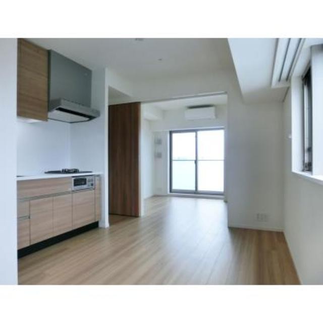 ※写真は同タイプ住戸です。(居間)