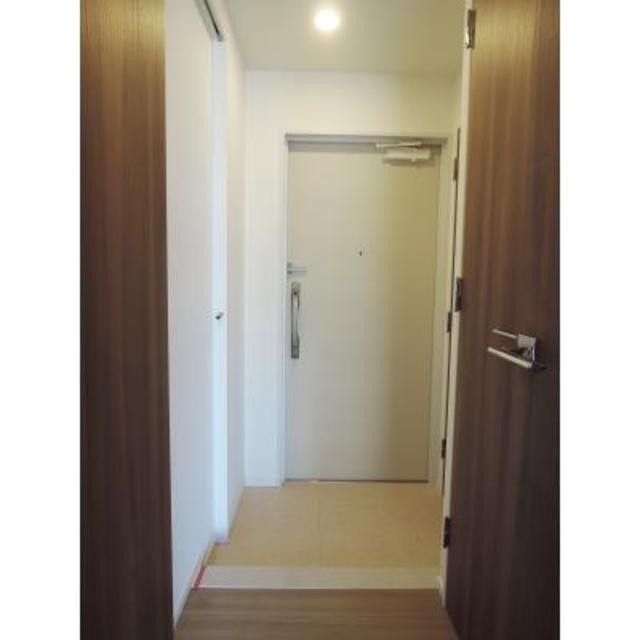 ※写真は同タイプ住戸です。(玄関)