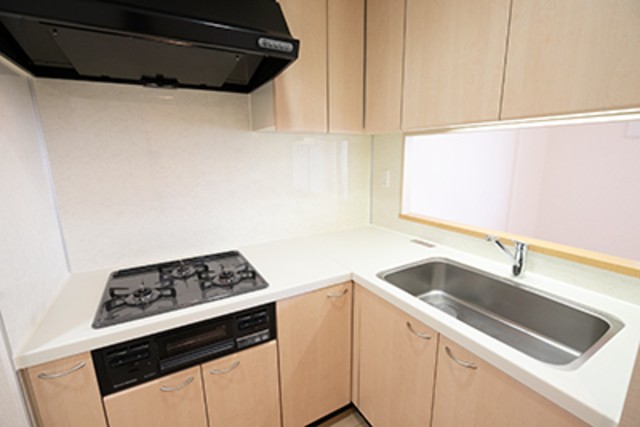 ※写真は同タイプ住戸です。(キッチン)