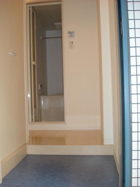 ※同仕様写真(玄関)