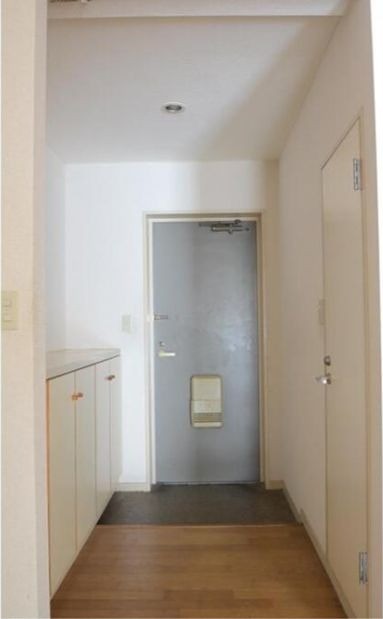 (玄関)