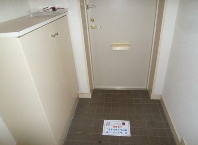 ※同仕様写真含む(玄関)