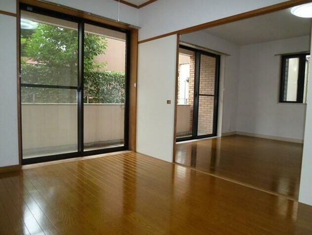 ※同仕様写真含む(居間)