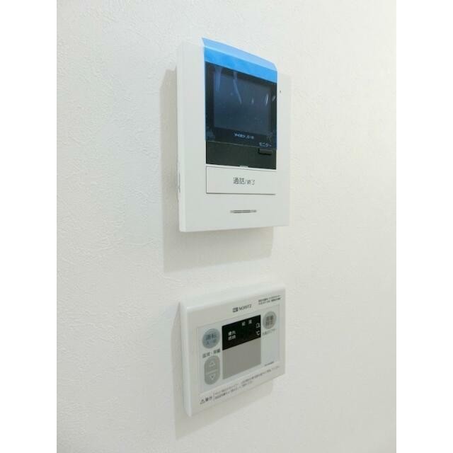 安心のカラーモニター付インターホンです！