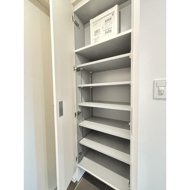 シューズボックス