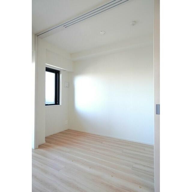 ※写真は同タイプ住戸です。(居間)