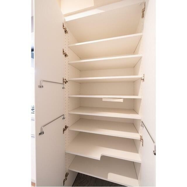 シューズボックス