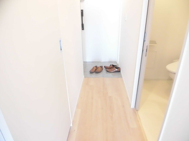 ※同仕様写真含む(玄関)