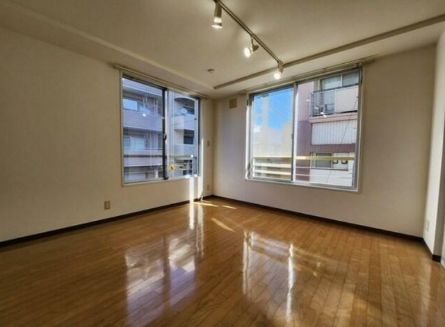 ※同仕様写真含む(居間)