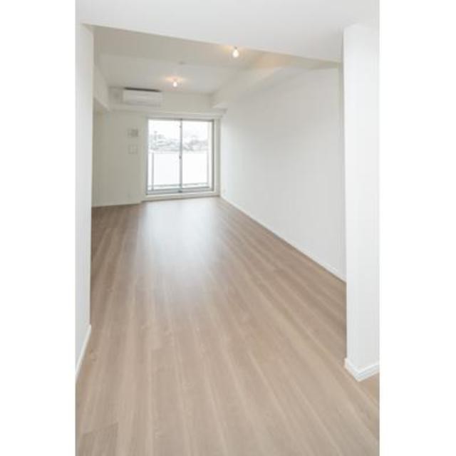 ※写真は同タイプ住戸です。(居間)