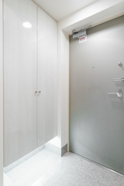 ※写真は同タイプ住戸です。(玄関)