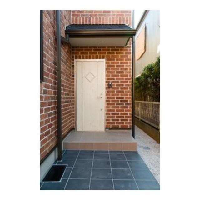 ※写真は同タイプ住戸です。(玄関)