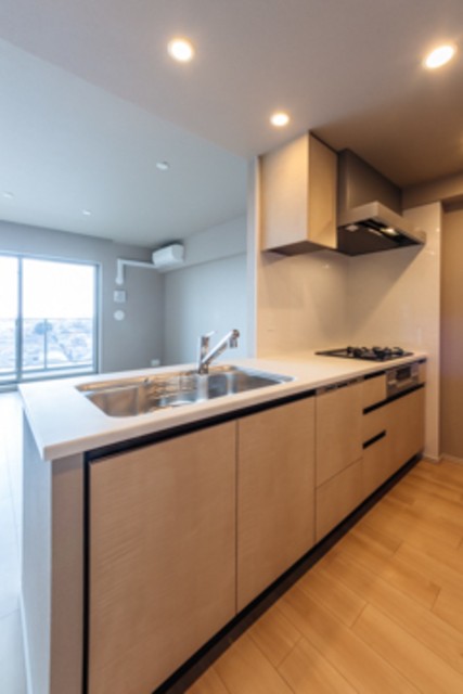 ※写真は同タイプ住戸です。(キッチン)