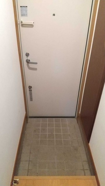 ※同仕様写真含む(玄関)