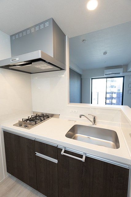 ※写真は同タイプ住戸です。(キッチン)